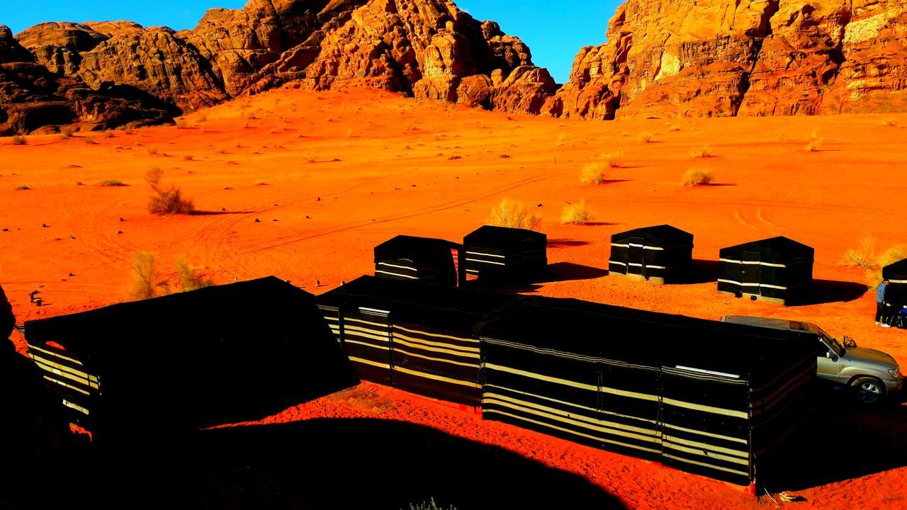 7 Pillars Camp & Jeep Tour In Wadi Rum Desert Zewnętrze zdjęcie