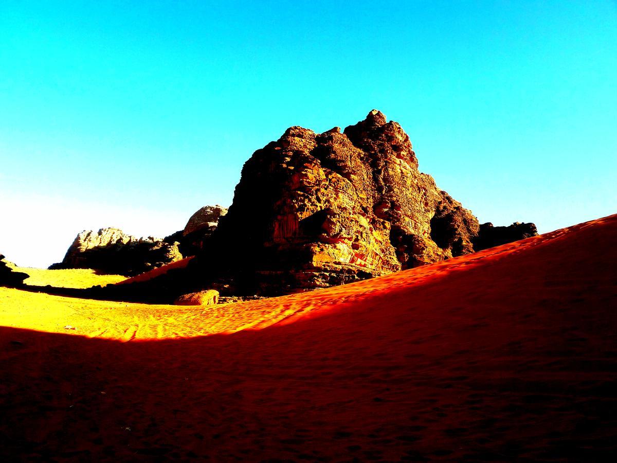 7 Pillars Camp & Jeep Tour In Wadi Rum Desert Zewnętrze zdjęcie