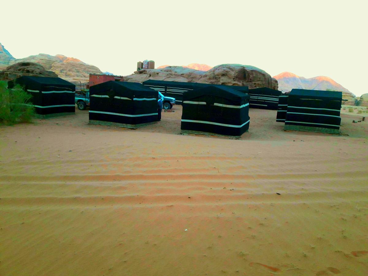 7 Pillars Camp & Jeep Tour In Wadi Rum Desert Zewnętrze zdjęcie