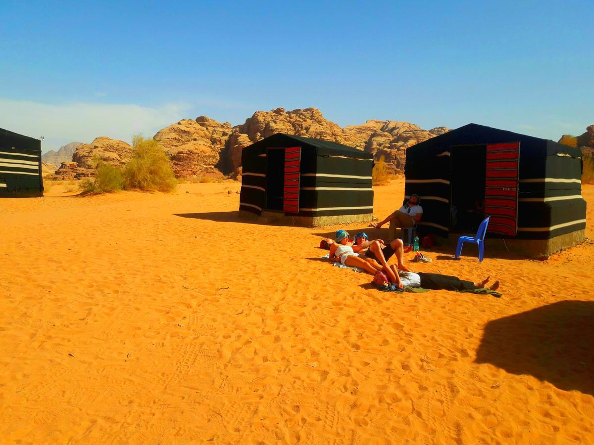 7 Pillars Camp & Jeep Tour In Wadi Rum Desert Zewnętrze zdjęcie