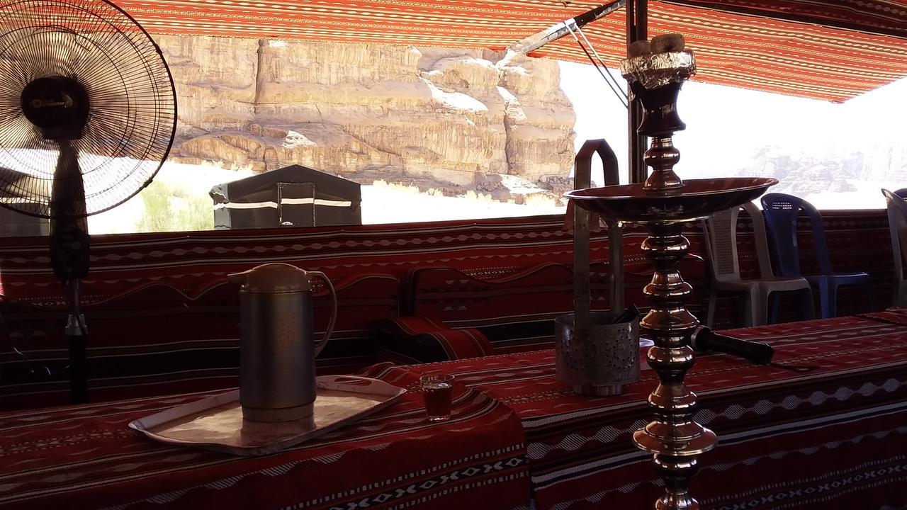 7 Pillars Camp & Jeep Tour In Wadi Rum Desert Zewnętrze zdjęcie